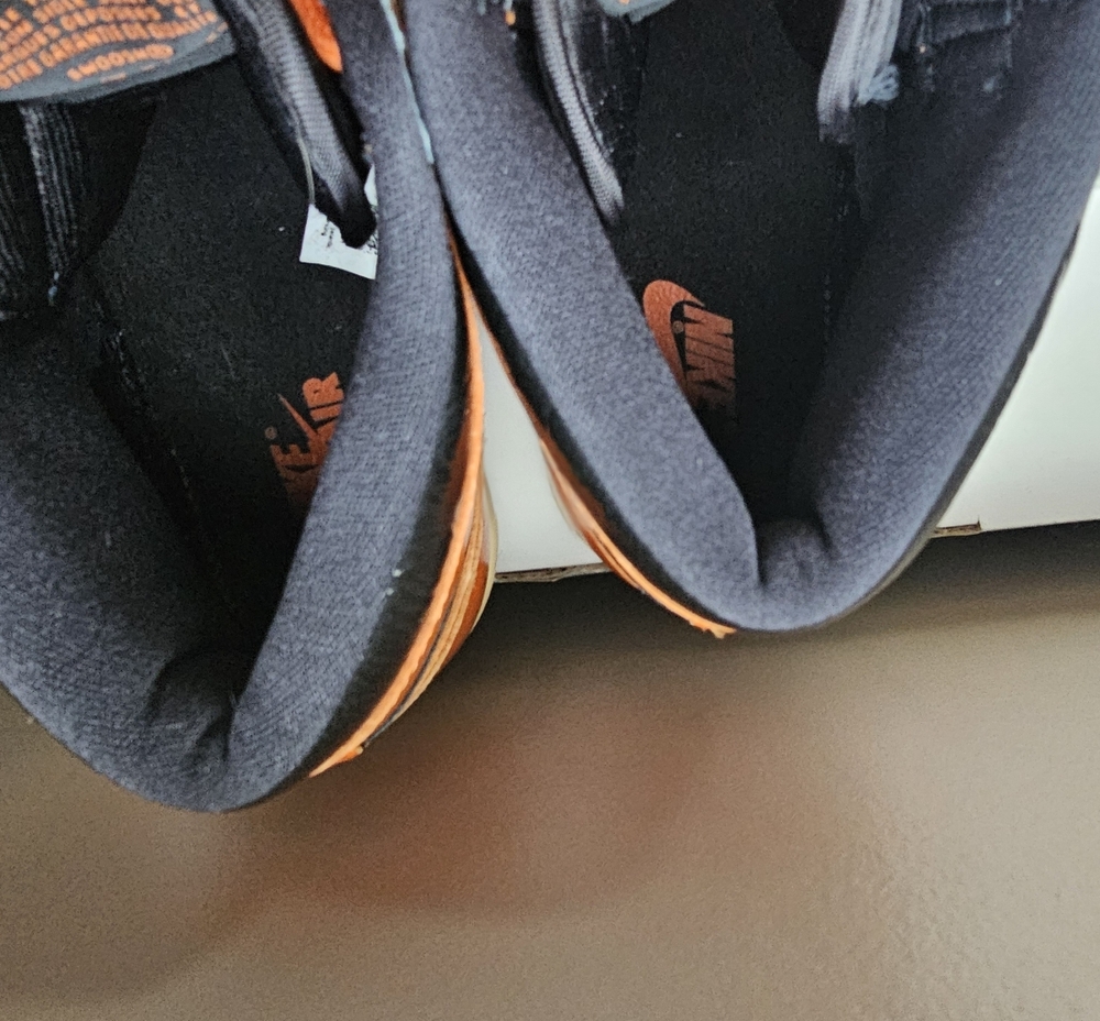 Jordan 1 Retro High OG Shattered Backboard 3.0 - Picture 6 of 6